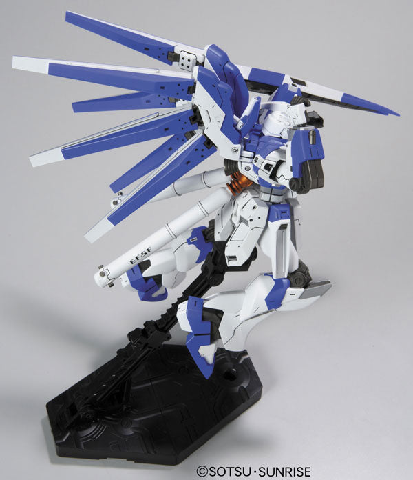 Modell - High Grade - Gundam - 095 - Hi-Nu