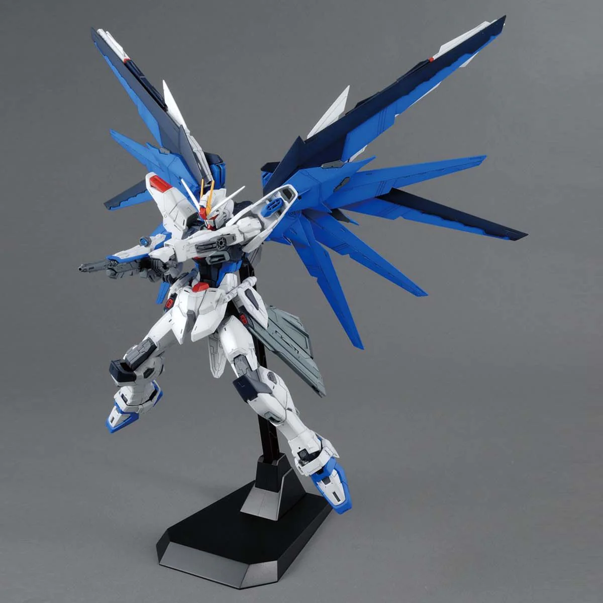 Modell - Master Grade - Gundam - Freedom ver. 2.0