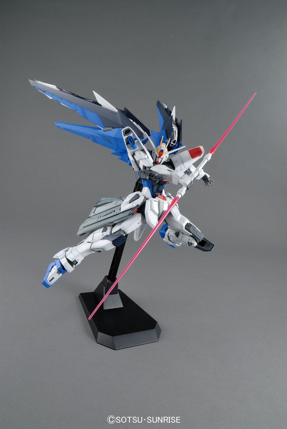 Modell - Master Grade - Gundam - Freedom ver. 2.0
