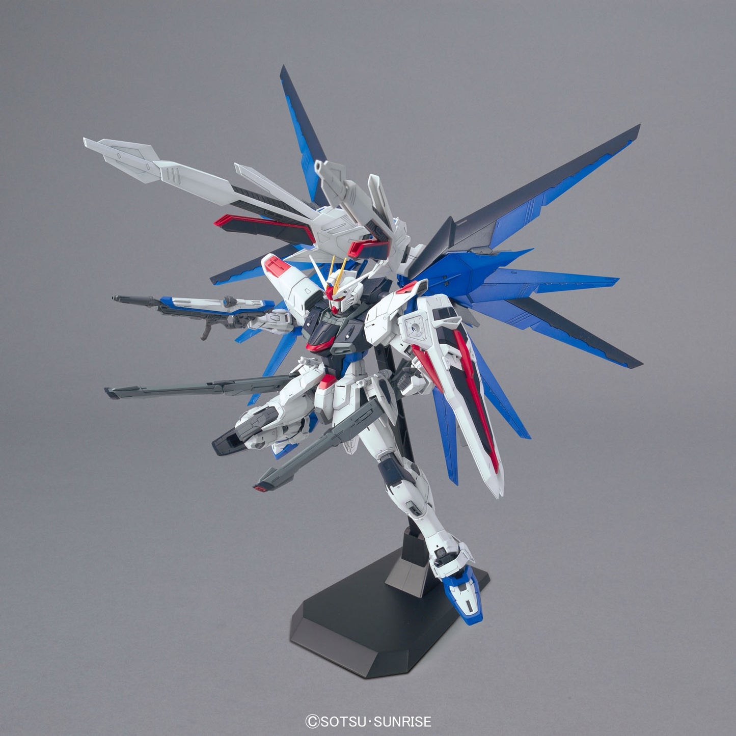 Modell - Master Grade - Gundam - Freedom ver. 2.0