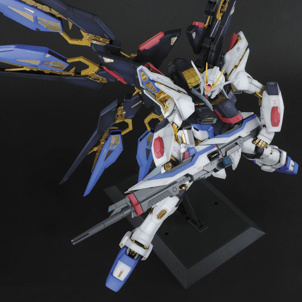 Modell - Perfect Grade - Gundam - Strike Freedom Gundam
