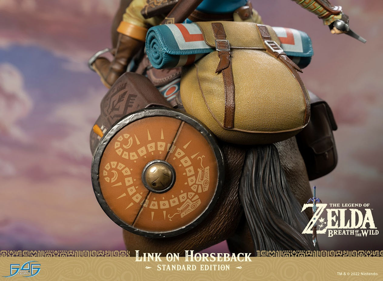 Statue - Zelda - Link on Horseback
